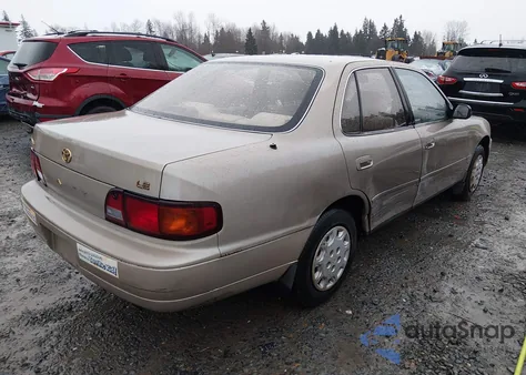 1995 Toyota Camry Le z USA, uszkodzony, nr VIN JT2SK12E1S0316620